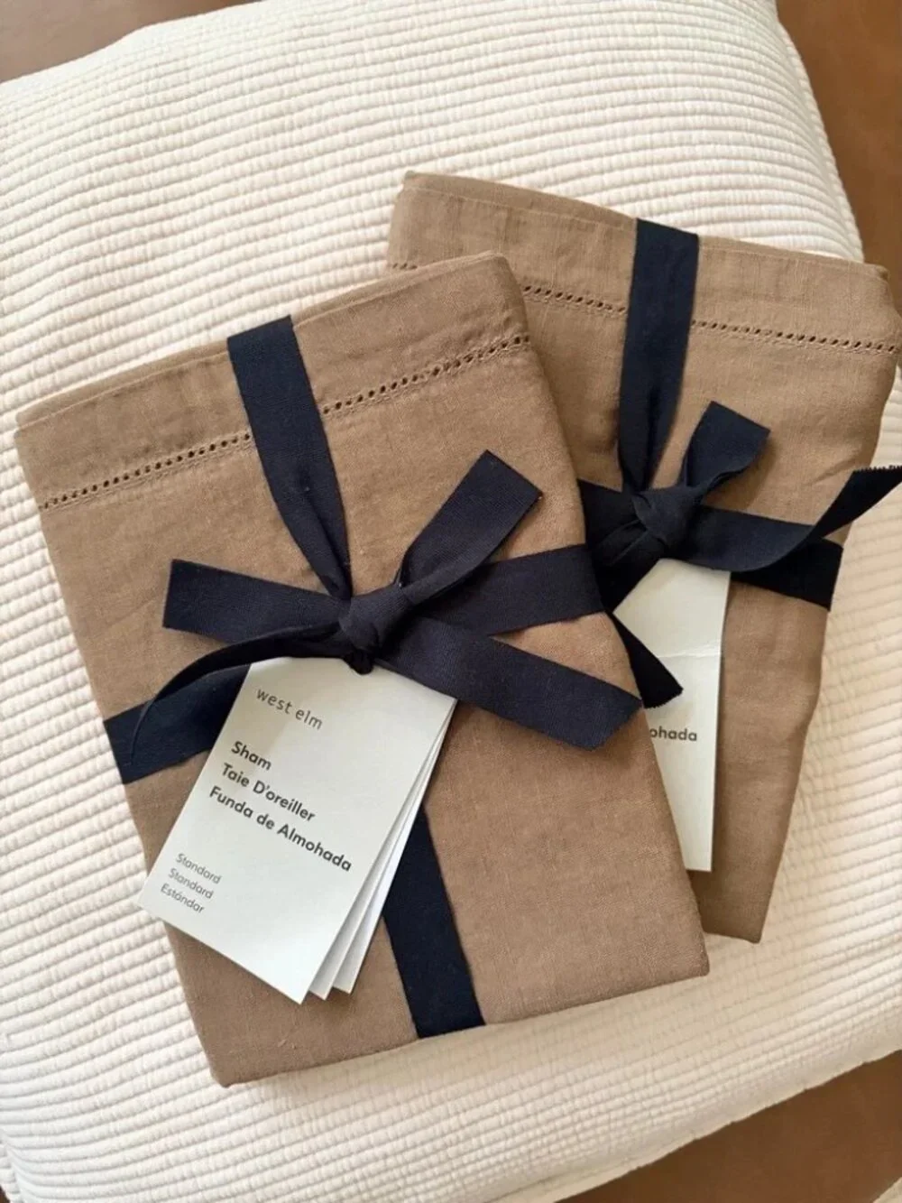 NWT West Elm TENCEL™ Linen Standard Shams - Cognac (2)